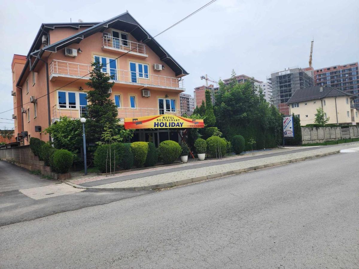 Holiday Uroševac Exterior foto